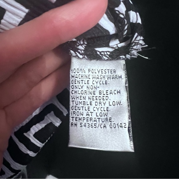 Vintage Allison Daley Blouse Shirt Top Button Up Black White Geometric Pads 8P - Picture 11 of 12